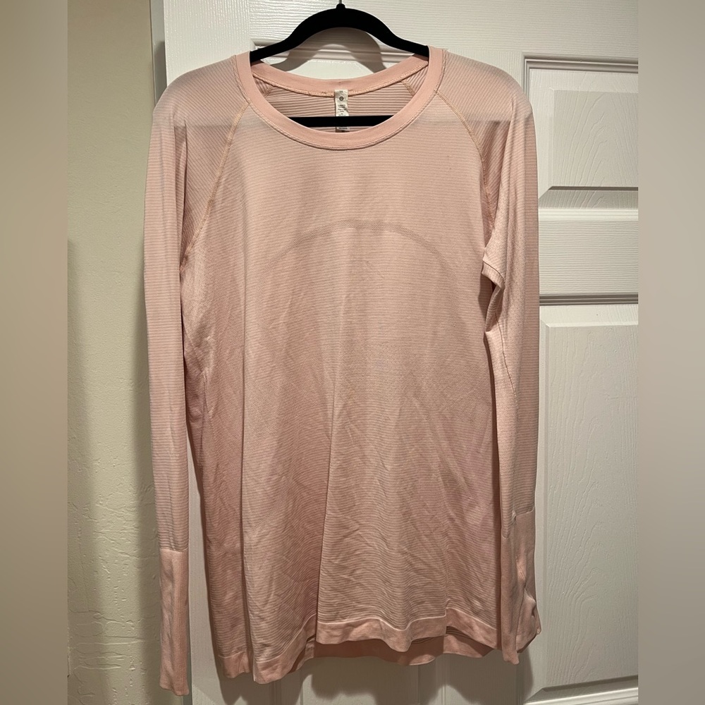 Lululemon long sleeve workout shirt